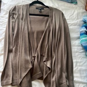 Forever 21 pullover sweater